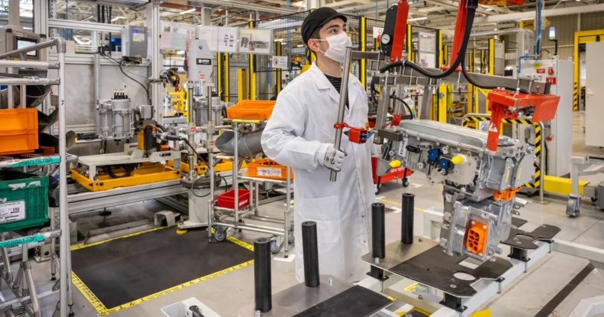 Renault, Valeo to work together on nextgen emotors Automotive News